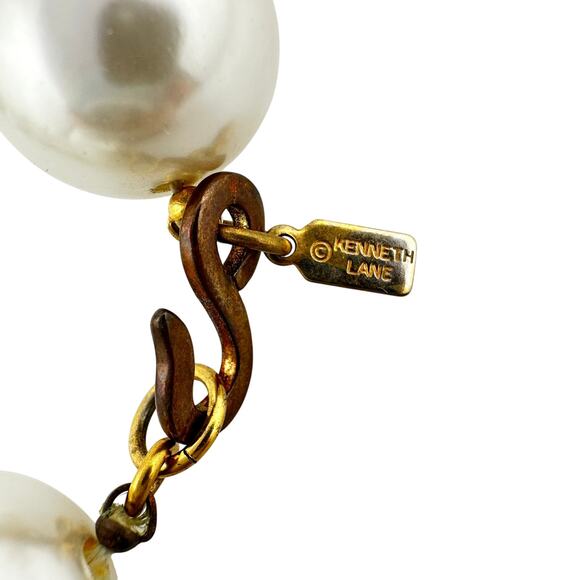 Kenneth Jay Lane Vintage Large Faux Pearl Hand Knotted Gold Tone 18" Necklace - Picture 6 of 6